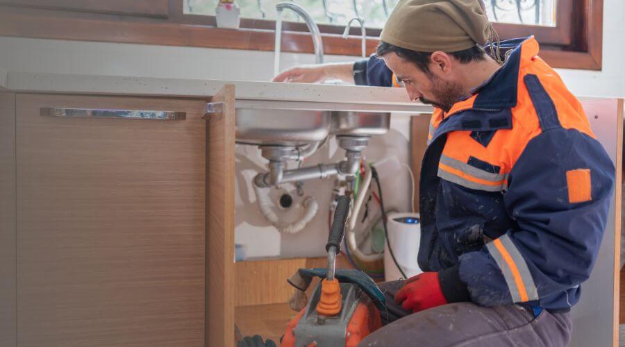 Expert burst pipe repair services in Monclova, OH